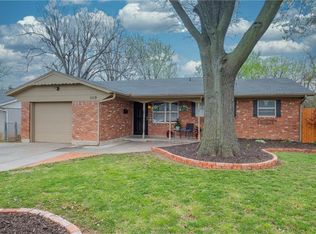 1119 Kouba Dr, Yukon, OK 73099