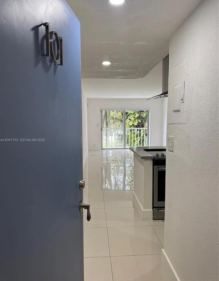 12290 NE 11th Ct — Photo 2
