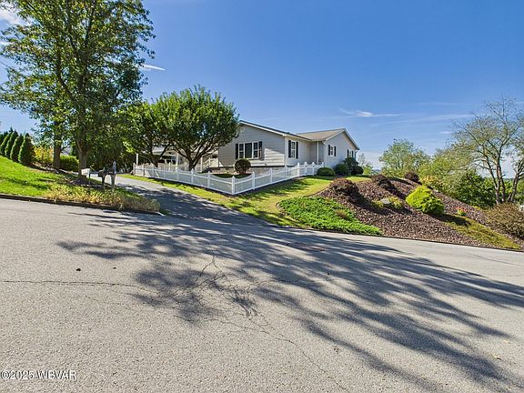 2nd image of 109 Allendale Dr