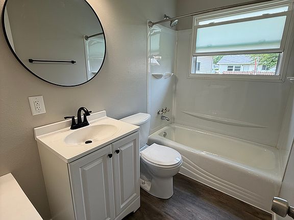 4th image of 4509 Council St NE