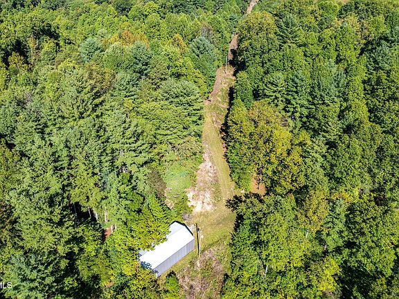 3rd image of 1111 R D Campbell Rd