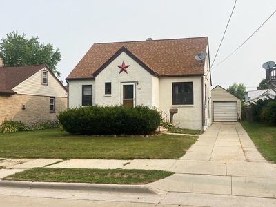 908 Wilson St, Manitowoc, WI, 54220
