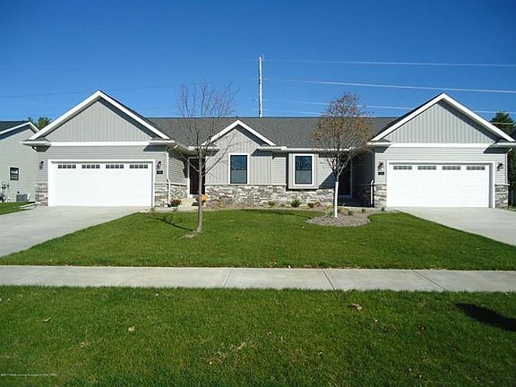 3rd image of 151 Vansickle Dr #4