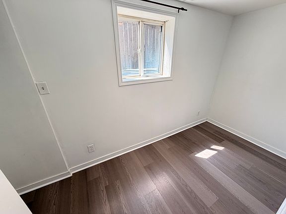 4th image of 11825 55th St NW