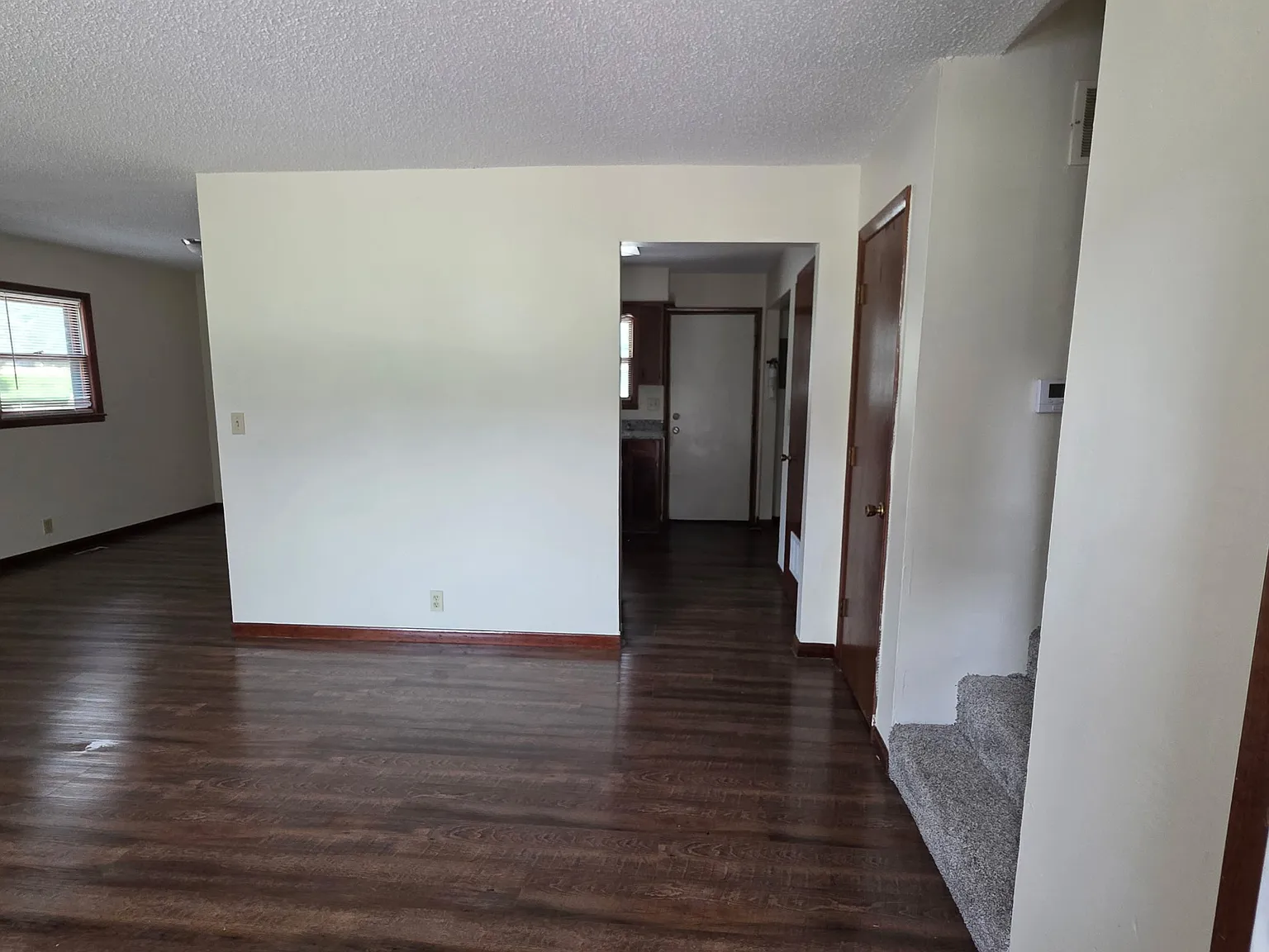 1802 W 5th St — Photo 2