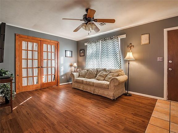 5th image of 3401 N Mueller Ave