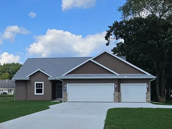 3831 Avery Ln, Janesville, WI 53546