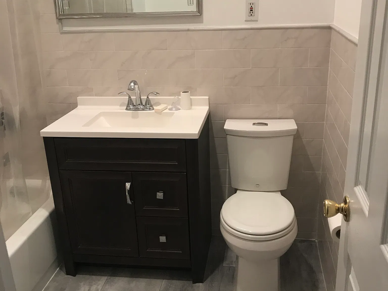 3 bed, 1300 sqft, $3,150 — Photo 2