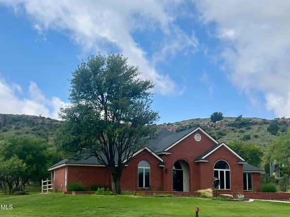 1 Squaw Ln, Ransom Canyon, TX 79366