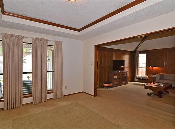 4th image of 1621 Brazos Trl