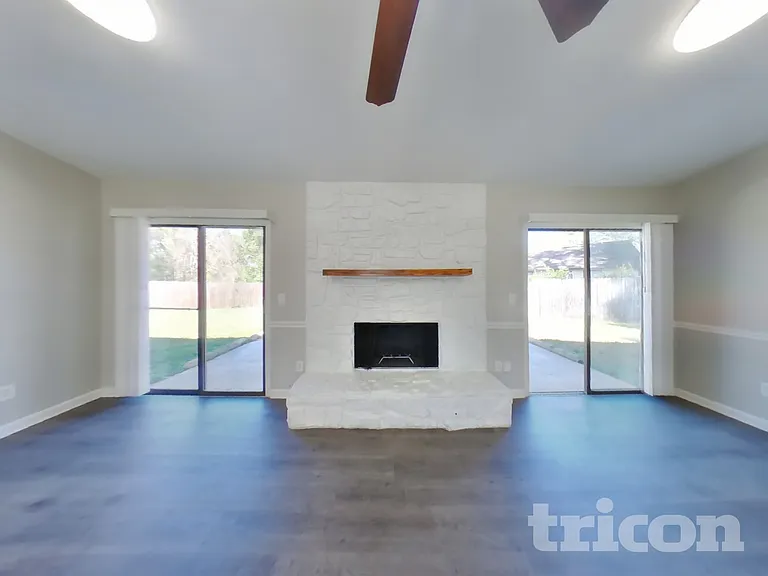 3721 Foxcroft Rd — Photo 2
