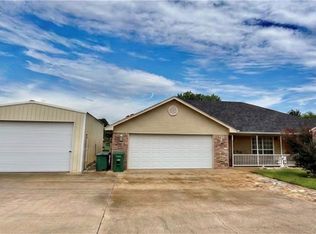 27150 Mary Lou St, Shady Point, OK 74956