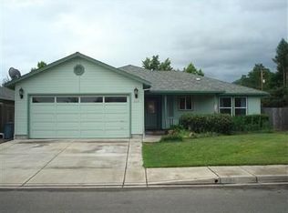 200 Jared Ct, Phoenix, OR 97535