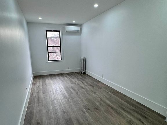 4th image of 4910 Fort Hamilton Pkwy #3