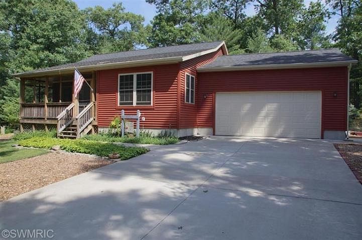 1st image of 1696 Black Hawk Ln