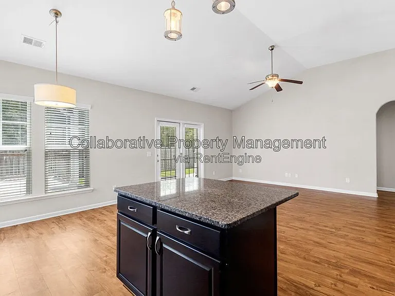 105 Richmond Walk Dr — Photo 5