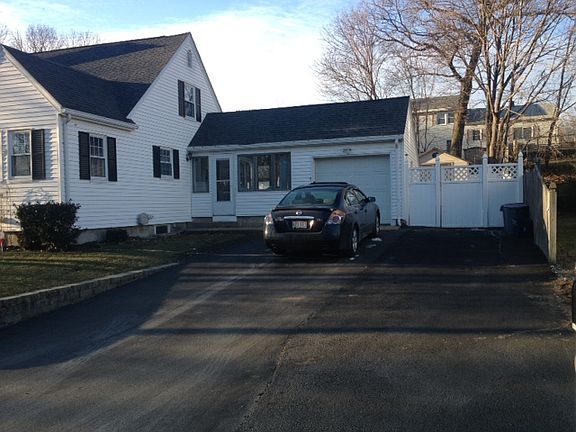 Attached Garage
