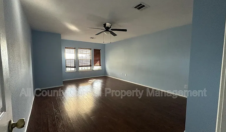 13105 Lofton Cliff Dr — Photo 7