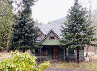 56467 N Bank Rd, Mc Kenzie Bridge, OR 97413