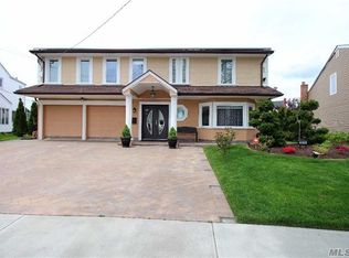 3914 Jane Ln, Oceanside, NY 11572