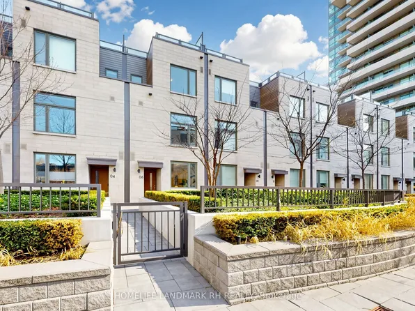 270 Davenport Rd #Townhouse 6, Toronto, ON M5R 0C1