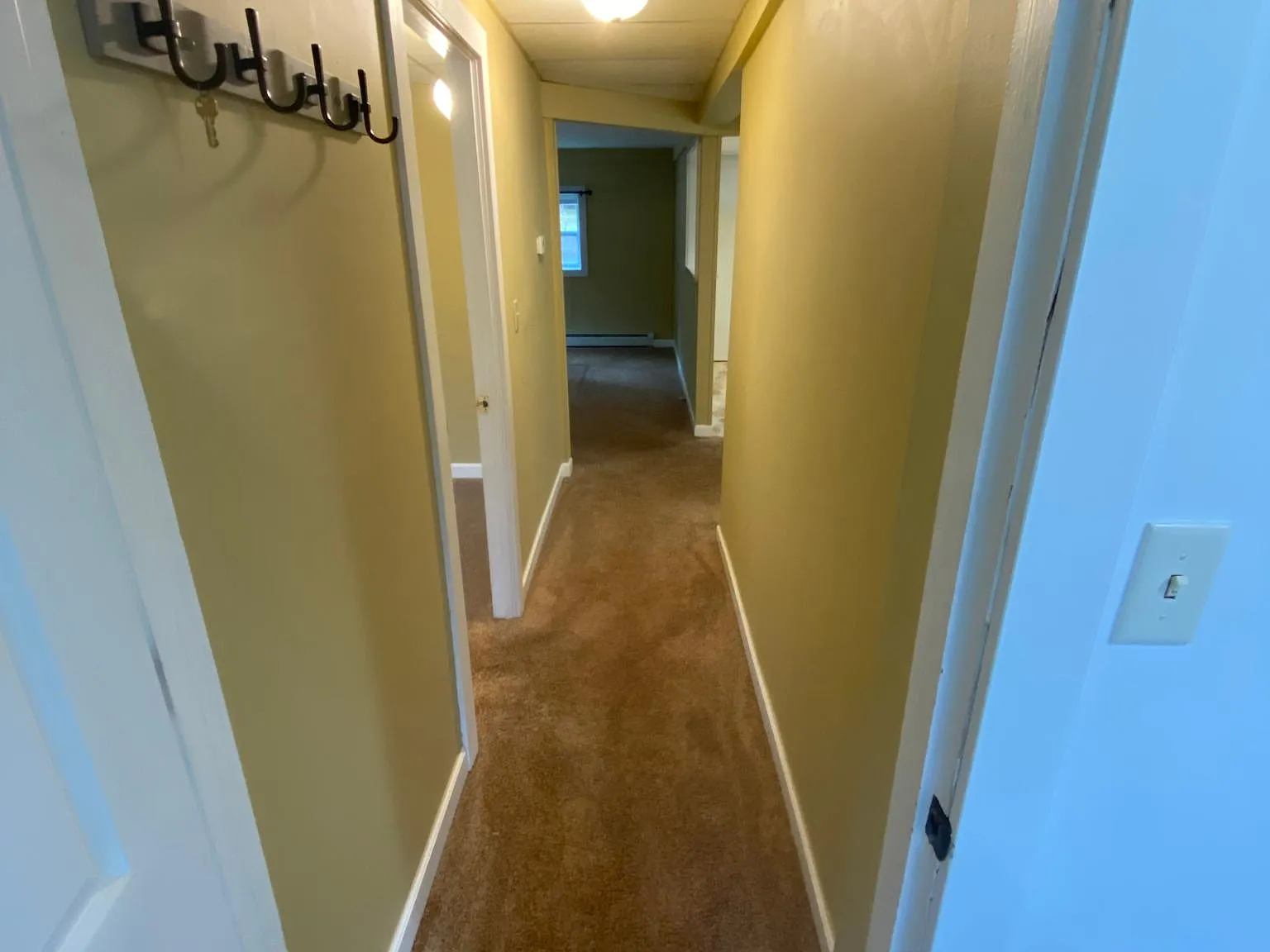4 bed, 2000 sqft, $1,800 — Photo 4