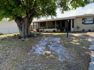 2445 Sadler Ln, Melbourne, FL 32935