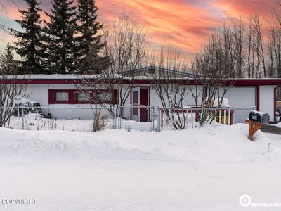 720 Kluane Dr, Anchorage, AK, 99504