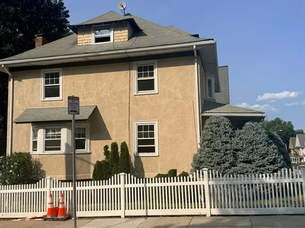 41 Colberg Ave, Roslindale, MA 02131