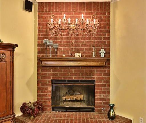 4th image of 2442 Township Ct