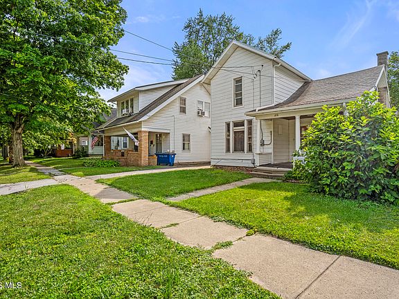3rd image of 216 Buttonwood Ave