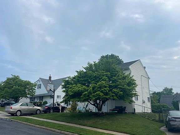 4th image of 66 Ridge Ln