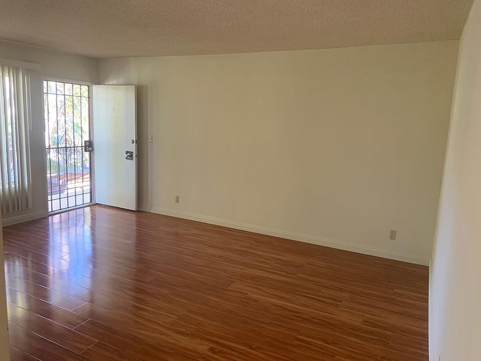 Front door / living room