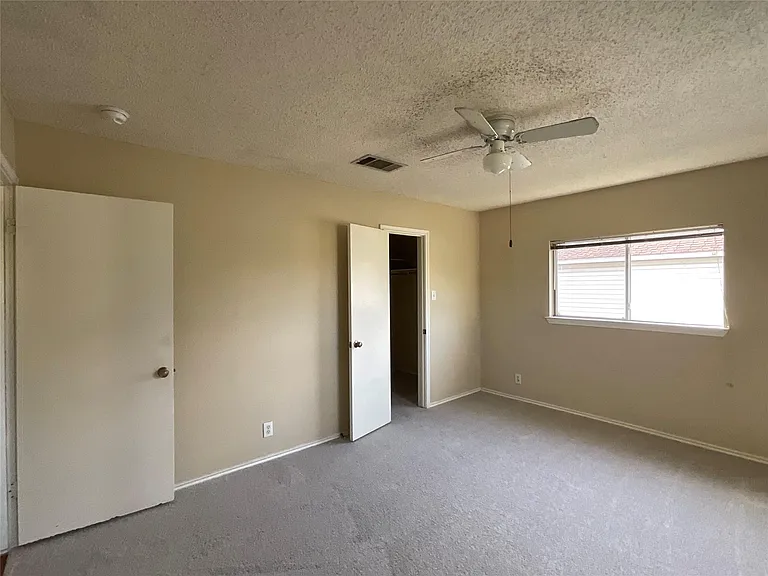 1172 Southern Pl — Photo 35