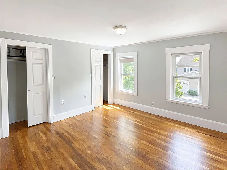 76 Pleasant St — Photo 10