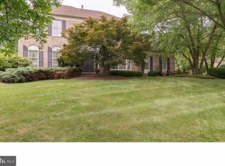 2518 Candytuft Dr, Jamison, PA 18929