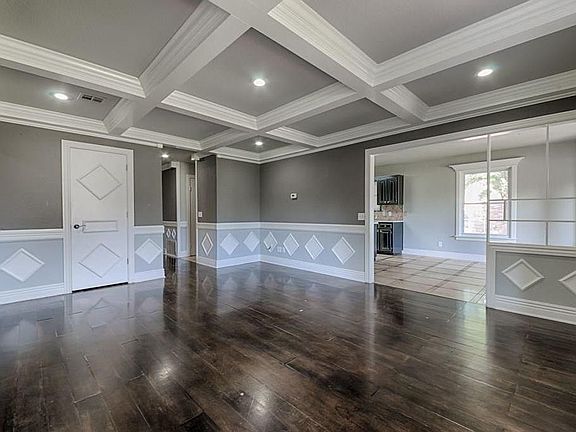 2nd image of 1407 W Centennial Dr