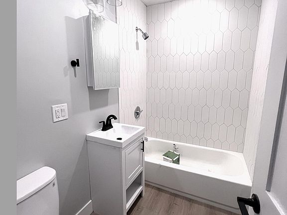 3rd image of 743 E 6th St #10