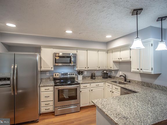 4th image of 5806 Rock Forest Ct