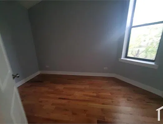 3 bed, $2,100 — Photo 4