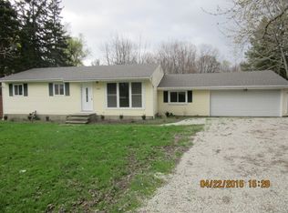 12975 Caves Rd, Chesterland, OH 44026
