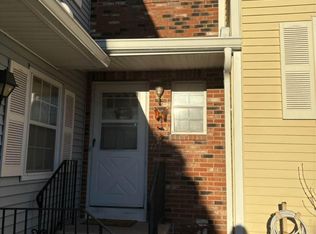 118 E Gate Ln #118, Hamden, CT 06514