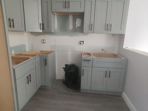 3rd image of 1133 W Tioga St #1