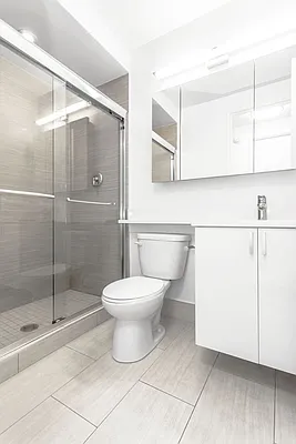 Rented by Olnick Organization | media 2