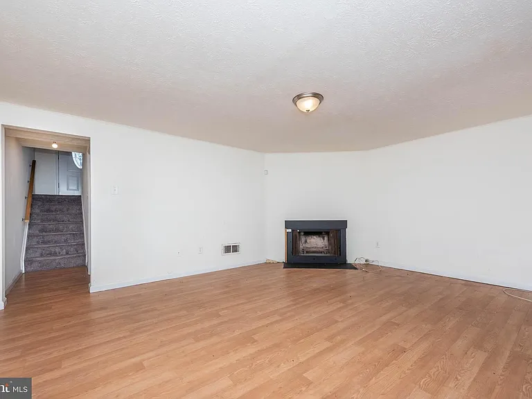 13 Bohn Ct — Photo 19