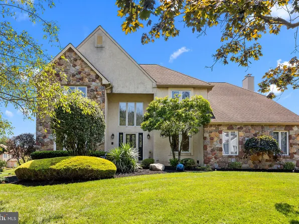 27 W Windrose Dr, Richboro, PA 18954