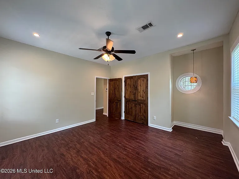 4346 Council Cir — Photo 10