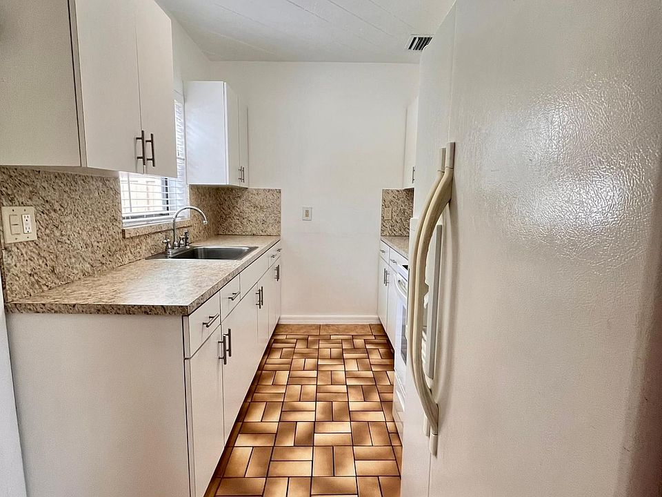 1st image of 18481 NE 21st Ct