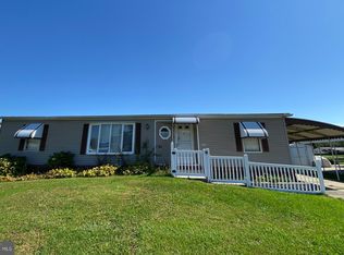 346 Puritan Dr, Buena, NJ 08310
