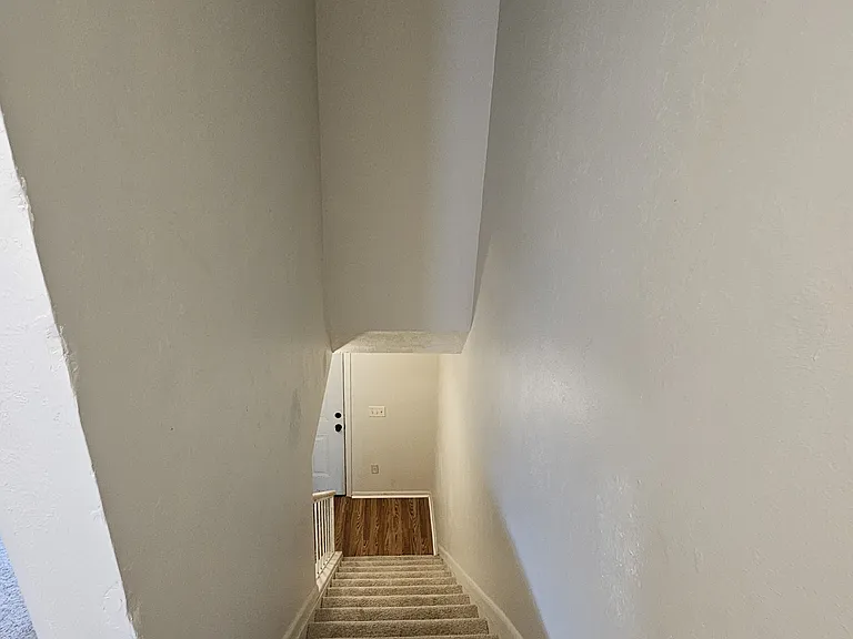 1333 Brooke Park Dr #4 — Photo 8